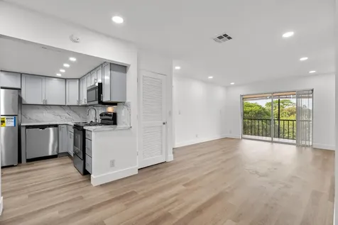 490 NW 20th Street Boca Raton FL 33431