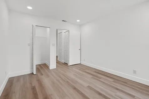 490 NW 20th Street Boca Raton FL 33431