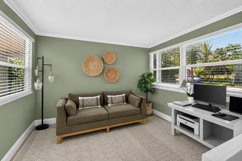 1446 W Perry Street Lantana FL 33462