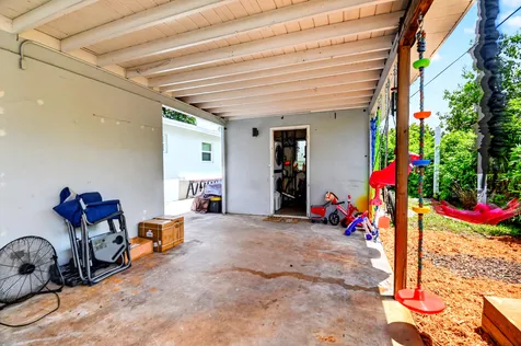1446 W Perry Street Lantana FL 33462