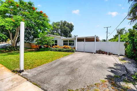 1446 W Perry Street Lantana FL 33462