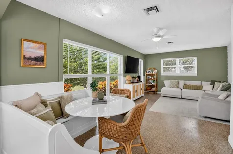 1446 W Perry Street Lantana FL 33462