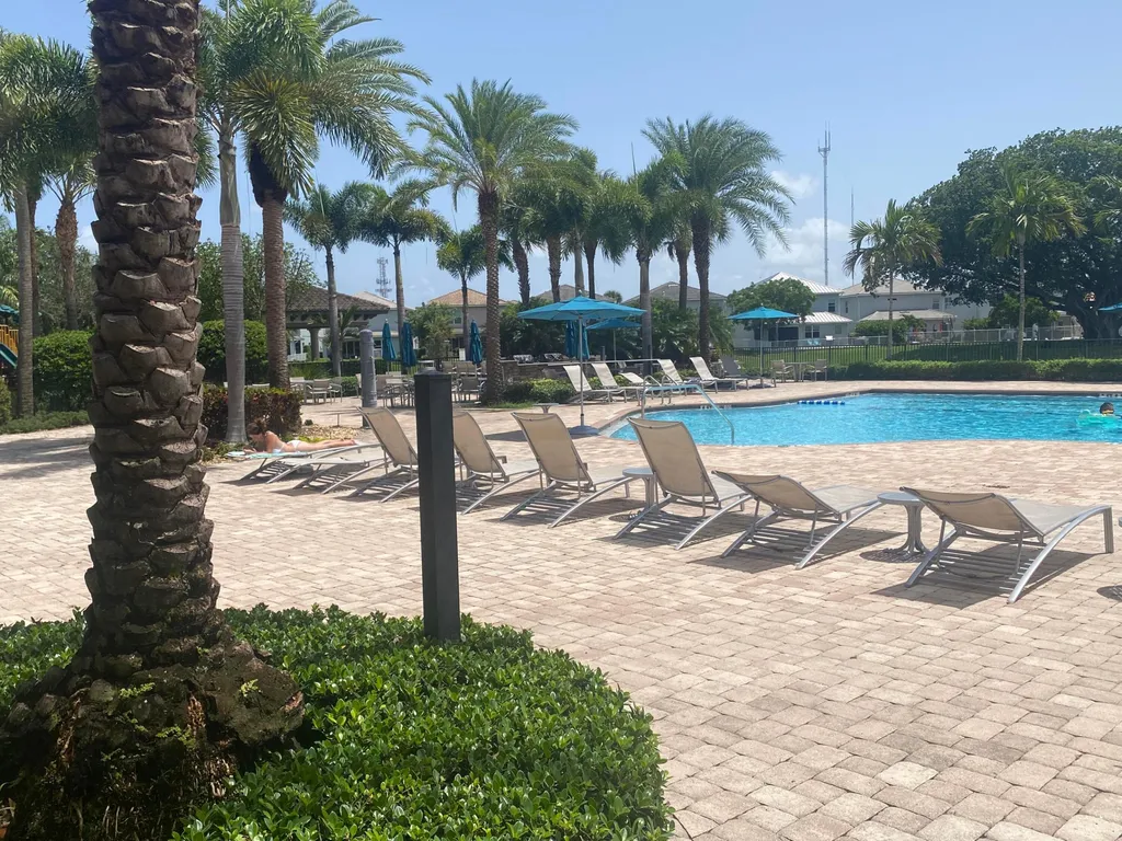 3964 Poinciana Lane Hollywood FL 33021
