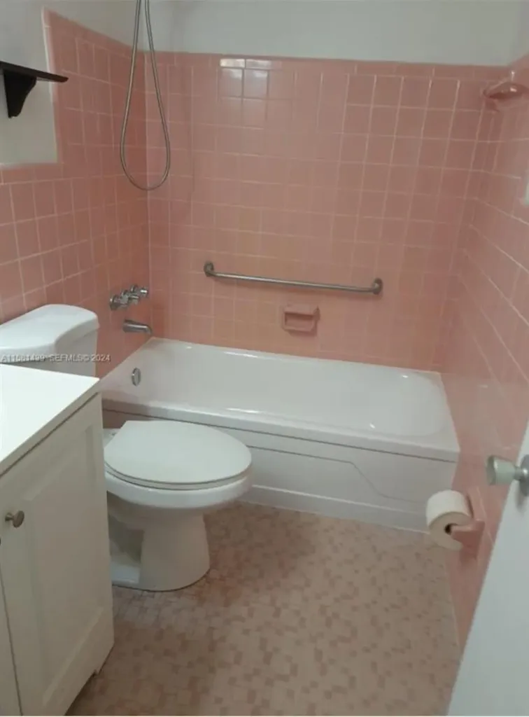 2000 NE 51st Court Fort Lauderdale FL 33308