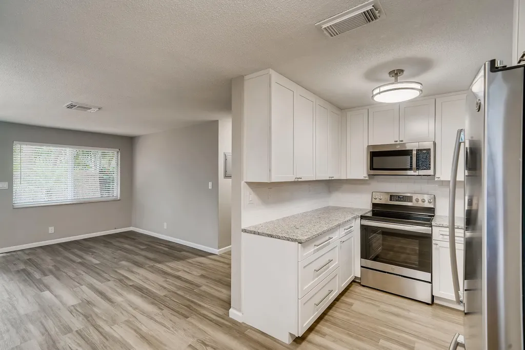 1720 NE 8th Avenue Fort Lauderdale FL 33305