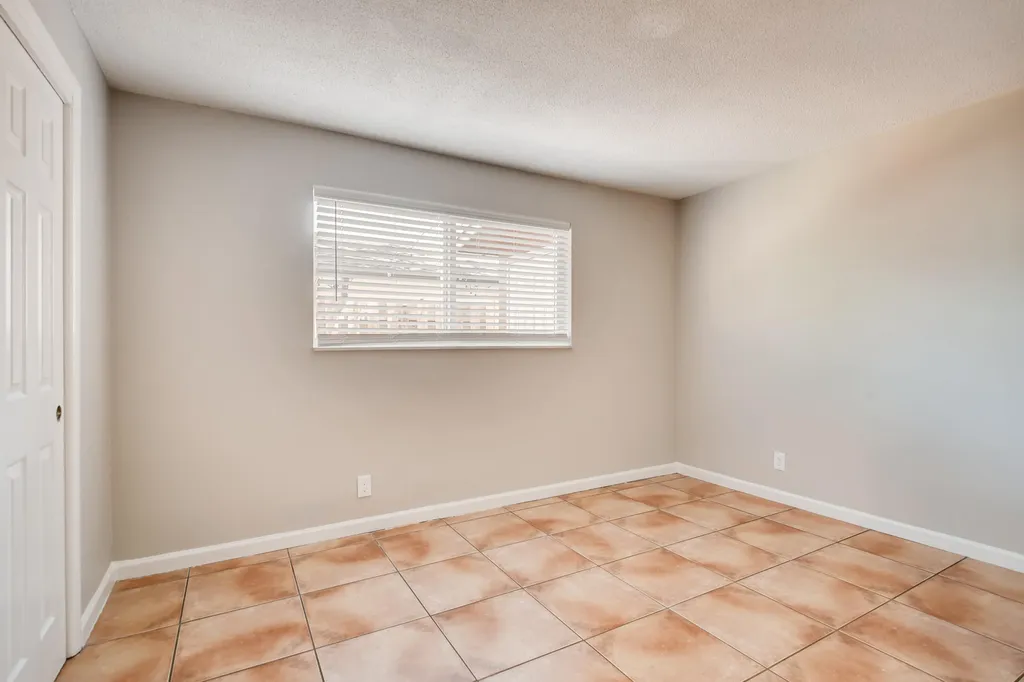1720 NE 8th Avenue Fort Lauderdale FL 33305