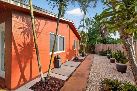 1720 NE 8th Avenue Fort Lauderdale FL 33305