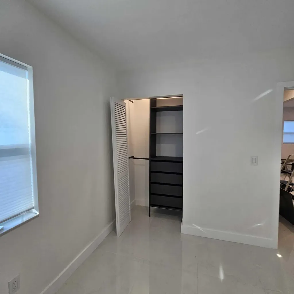 206 NE 13th Street Fort Lauderdale FL 33304