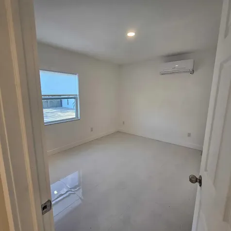 206 NE 13th Street Fort Lauderdale FL 33304