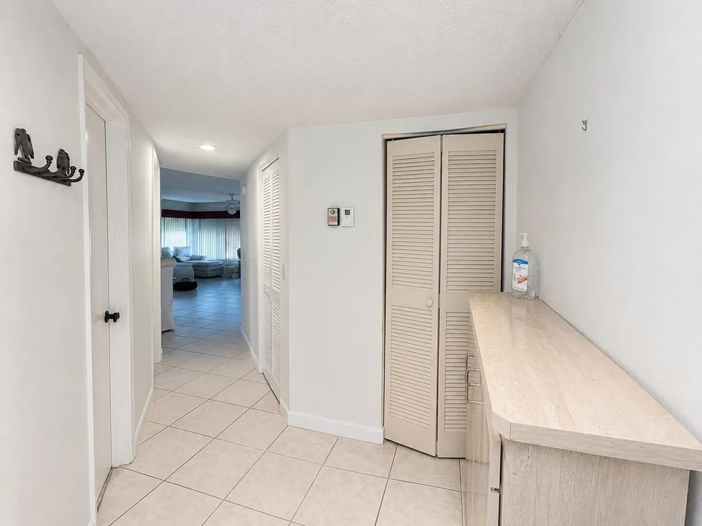 5068 Rose Hill Drive Boynton Beach FL 33437
