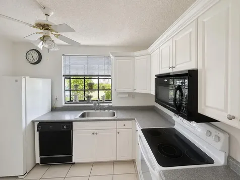 5068 Rose Hill Drive Boynton Beach FL 33437