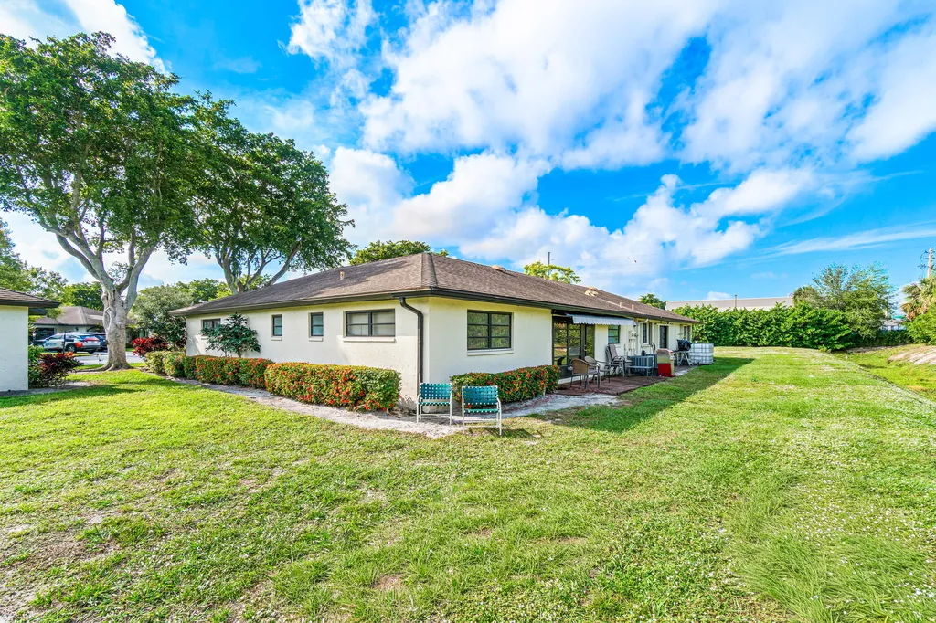 4863 Hawkwood Road Boynton Beach FL 33436