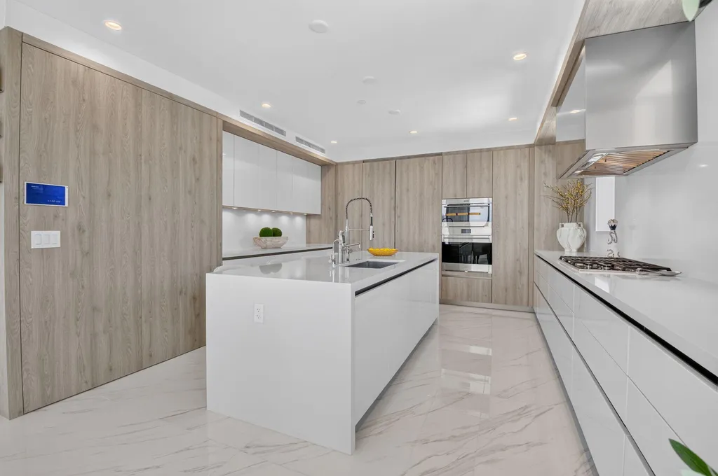 495 E Royal Palm Road Boca Raton FL 33432