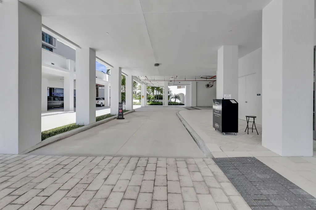495 E Royal Palm Road Boca Raton FL 33432
