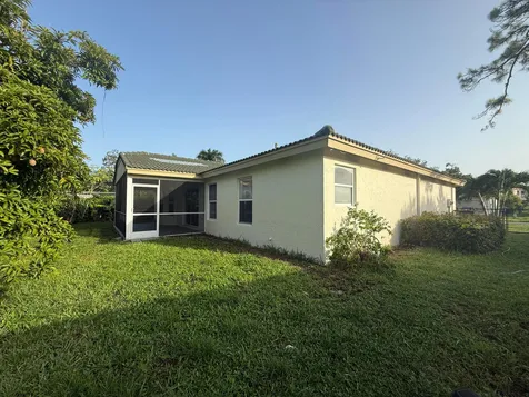 100 Cocoplum Circle Royal Palm Beach FL 33411