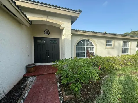 100 Cocoplum Circle Royal Palm Beach FL 33411