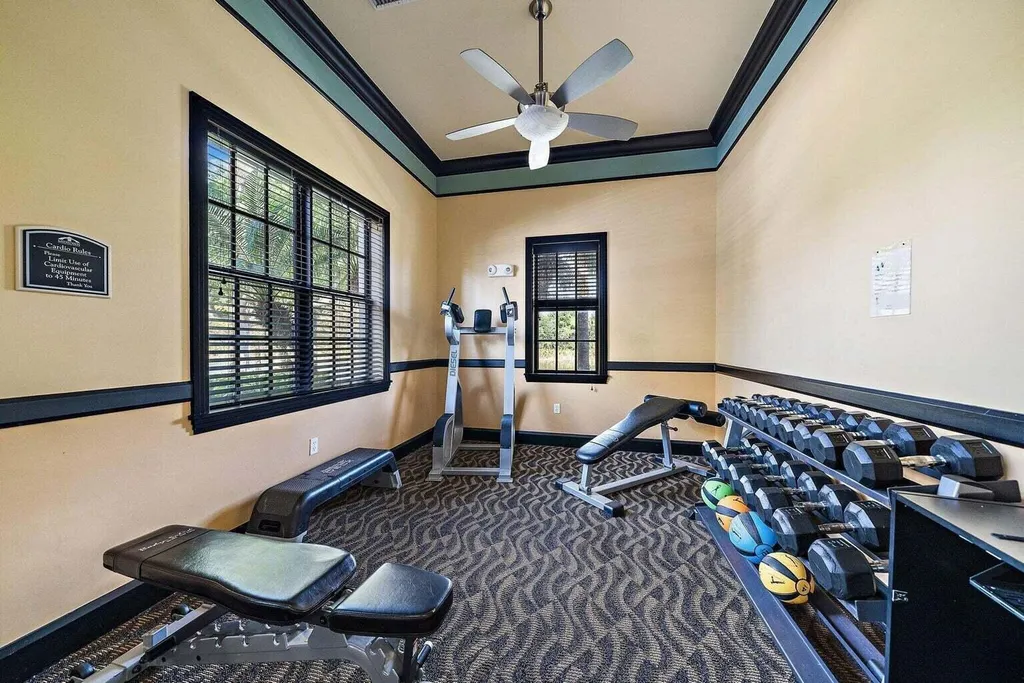 4905 Midtown Lane Palm Beach Gardens FL 33418