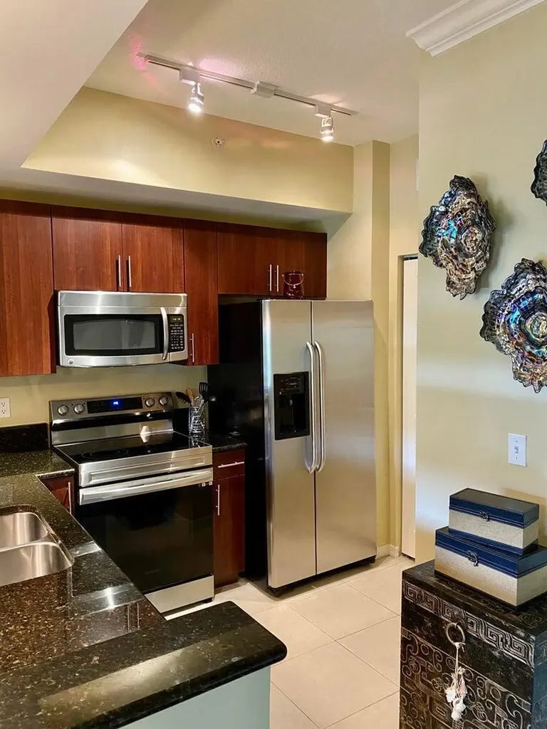 4905 Midtown Lane Palm Beach Gardens FL 33418