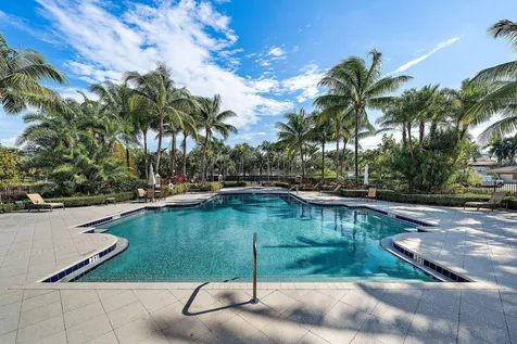4905 Midtown Lane Palm Beach Gardens FL 33418