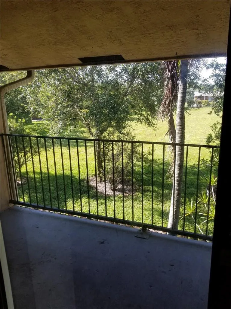 2421 N 40th Avenue Hollywood FL 33021