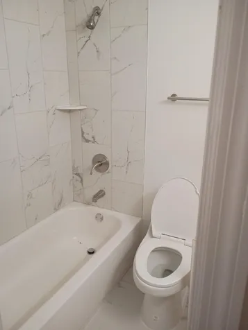 2421 N 40th Avenue Hollywood FL 33021