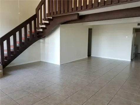 2421 N 40th Avenue Hollywood FL 33021