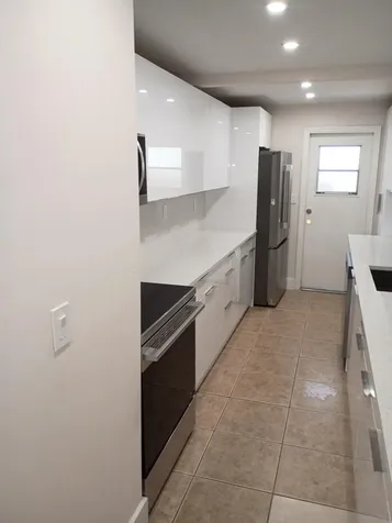 2421 N 40th Avenue Hollywood FL 33021