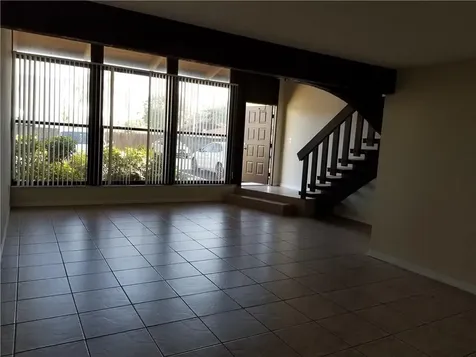 2421 N 40th Avenue Hollywood FL 33021