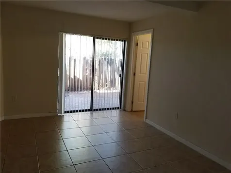 2421 N 40th Avenue Hollywood FL 33021