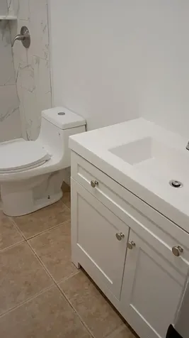 2421 N 40th Avenue Hollywood FL 33021