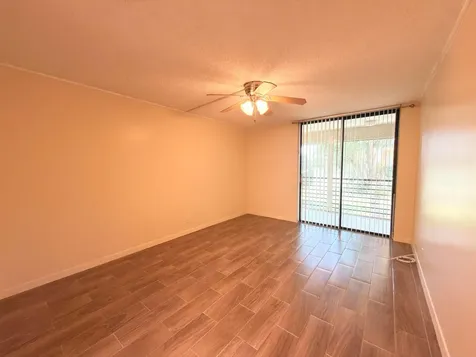 7650 W Mcnab Road Tamarac FL 33321
