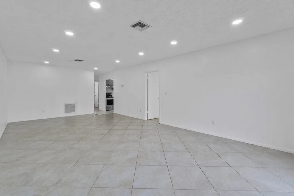 1620 Granfern Avenue West Palm Beach FL 33415