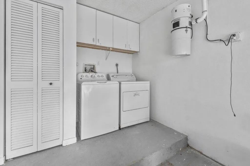 1620 Granfern Avenue West Palm Beach FL 33415