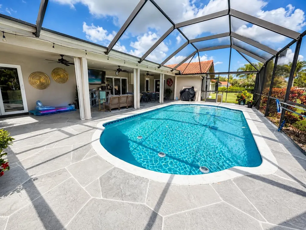 10885 SW 1st Court Coral Springs FL 33071