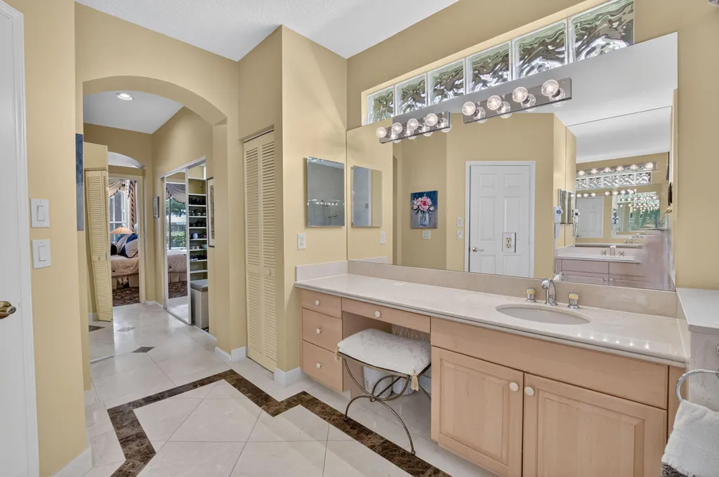 8064 Desmond Drive Boynton Beach FL 33472