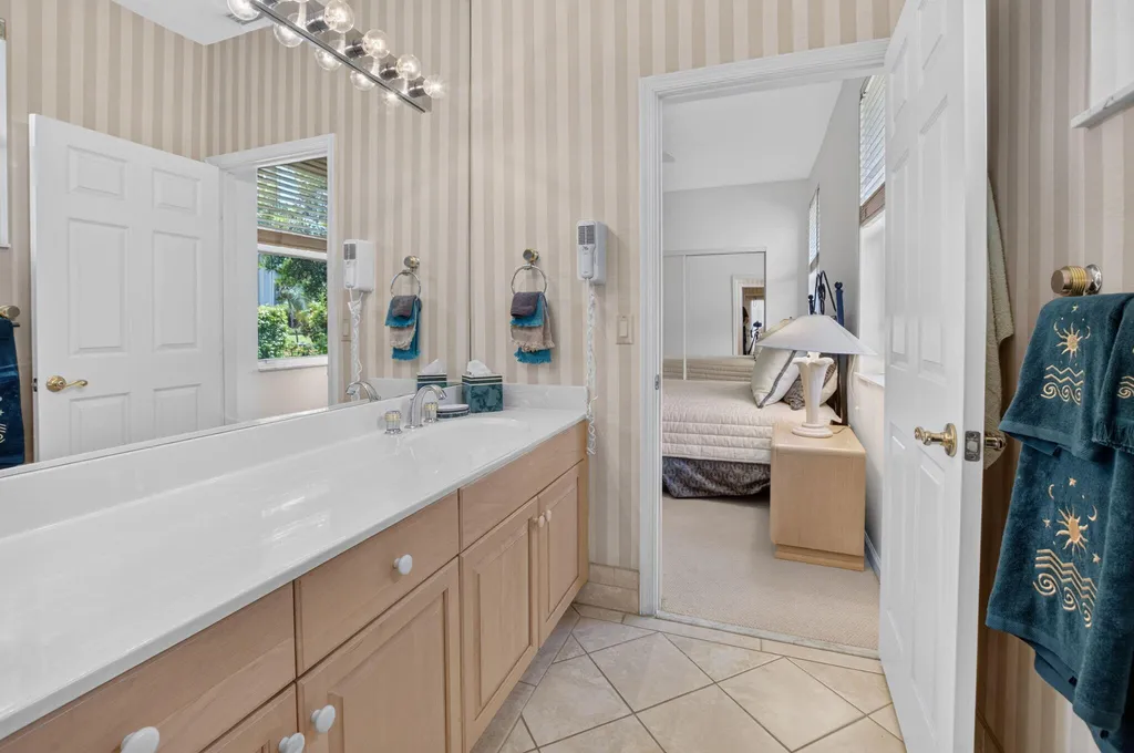 8064 Desmond Drive Boynton Beach FL 33472
