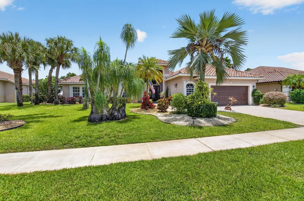 8064 Desmond Drive Boynton Beach FL 33472