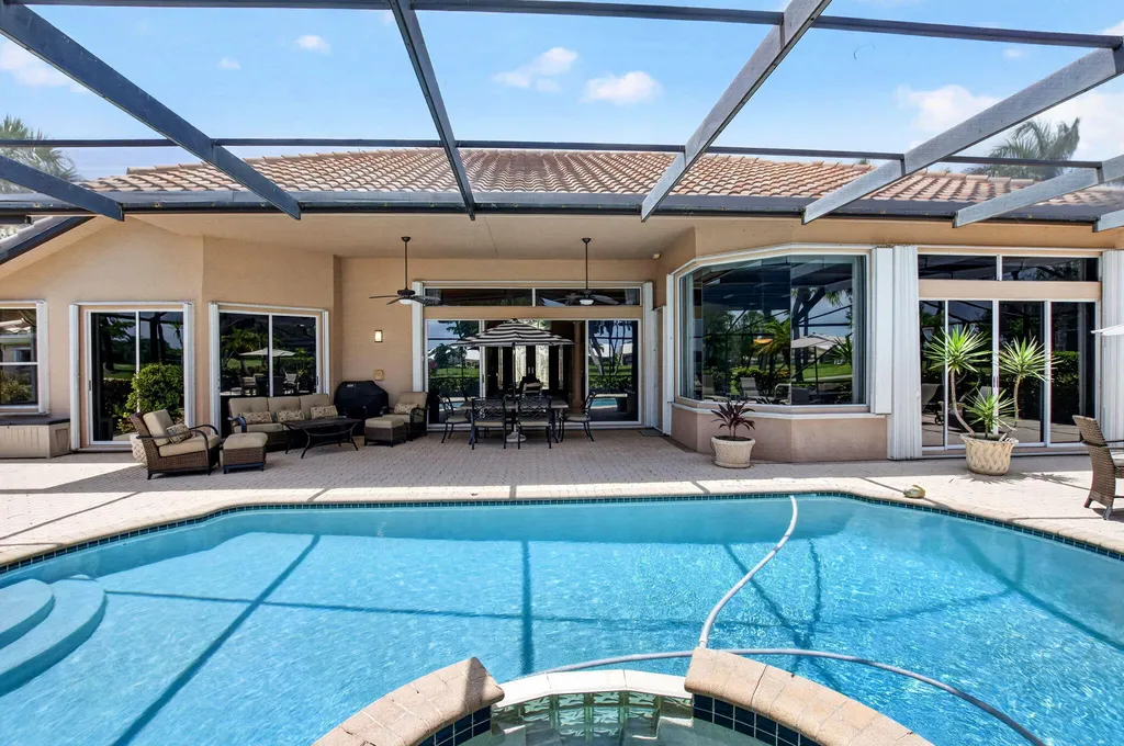 8064 Desmond Drive Boynton Beach FL 33472