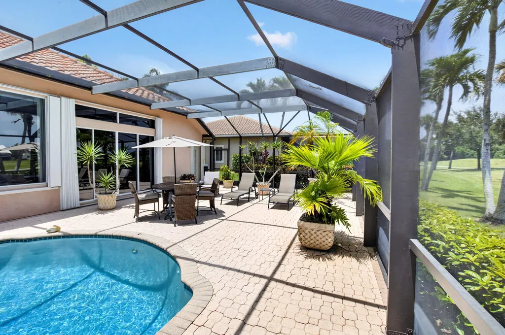 8064 Desmond Drive Boynton Beach FL 33472