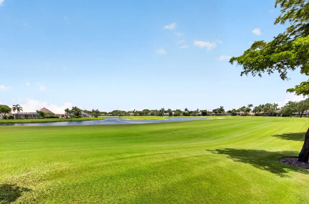 8064 Desmond Drive Boynton Beach FL 33472