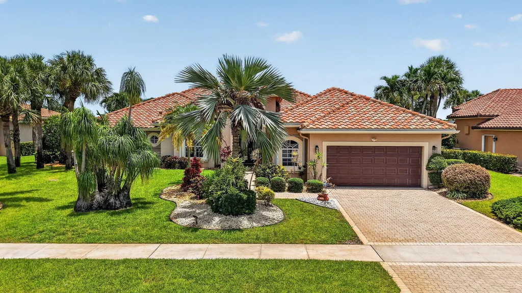 8064 Desmond Drive Boynton Beach FL 33472