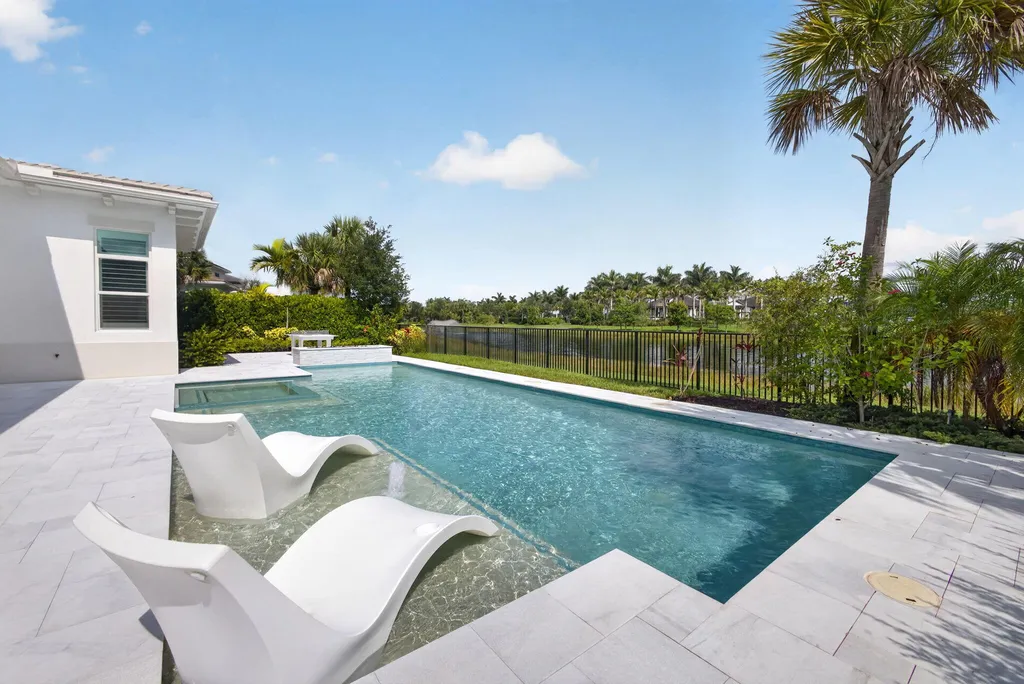 9336 Coral Isle Circle Palm Beach Gardens FL 33412