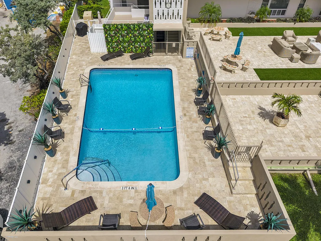 201 N Riverside Drive Pompano Beach FL 33062