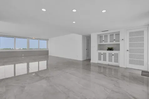 201 N Riverside Drive Pompano Beach FL 33062