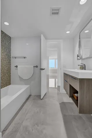 201 N Riverside Drive Pompano Beach FL 33062