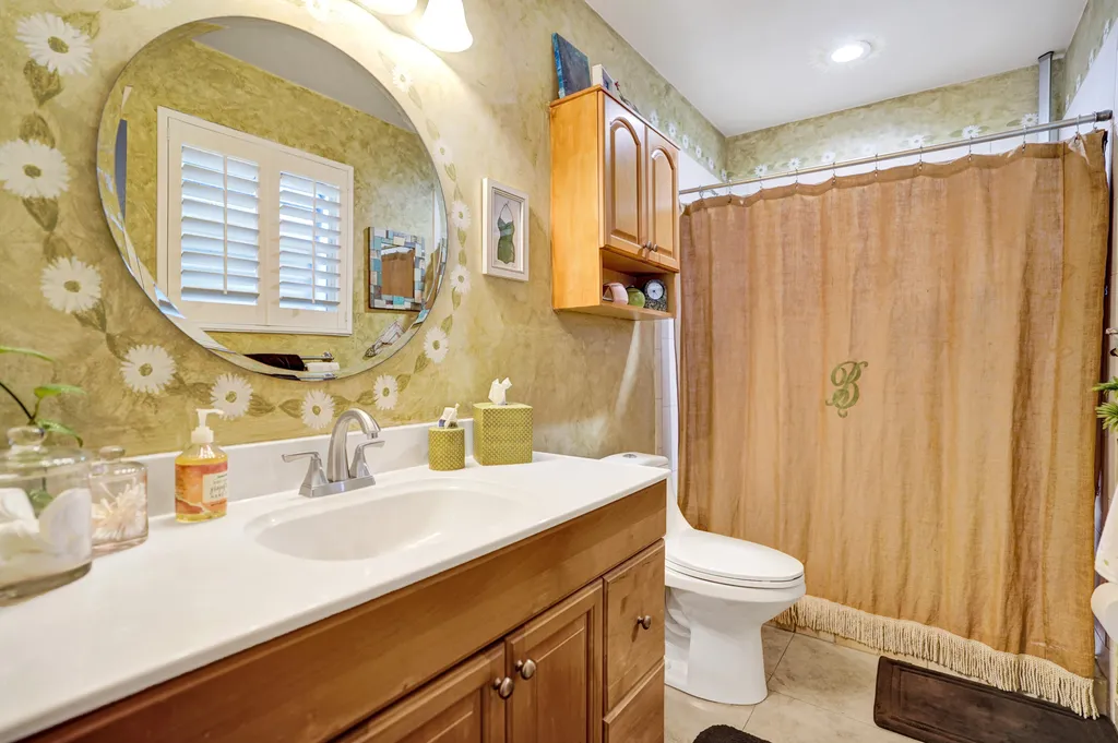 2117 NE 62nd Court Fort Lauderdale FL 33308