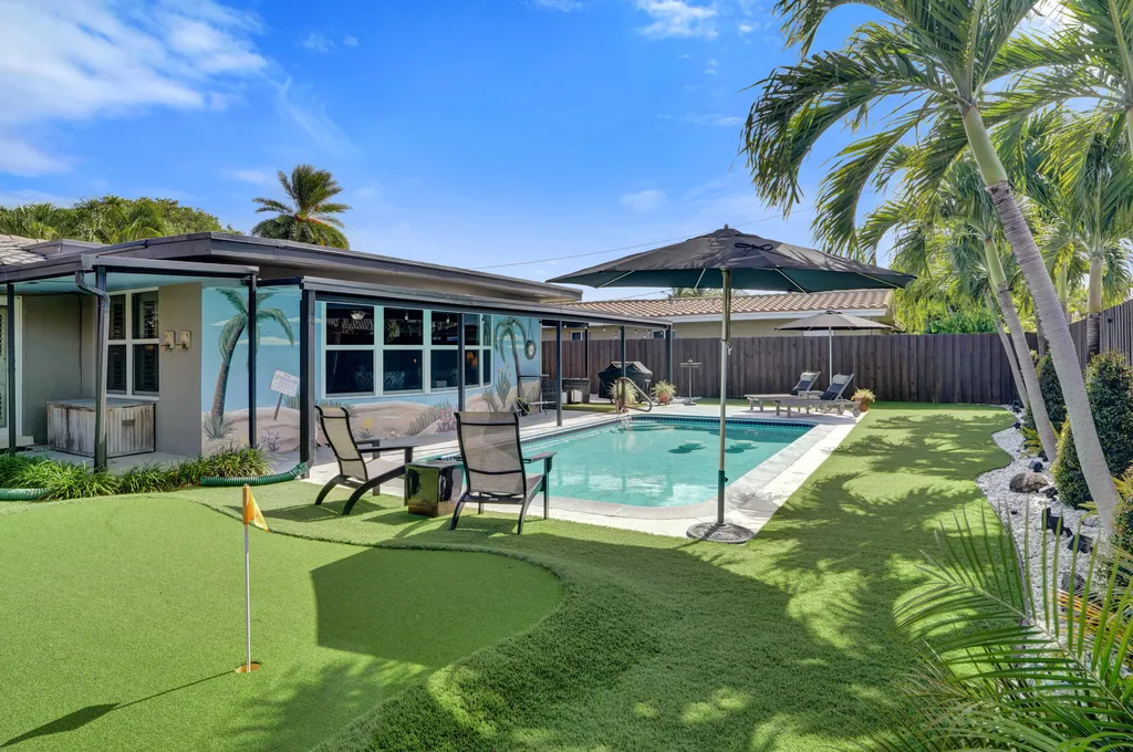 2117 NE 62nd Court Fort Lauderdale FL 33308