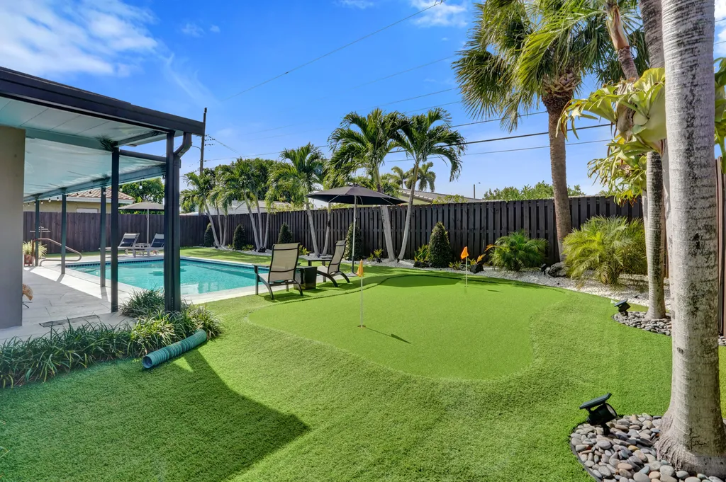 2117 NE 62nd Court Fort Lauderdale FL 33308