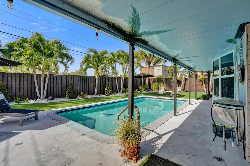 2117 NE 62nd Court Fort Lauderdale FL 33308