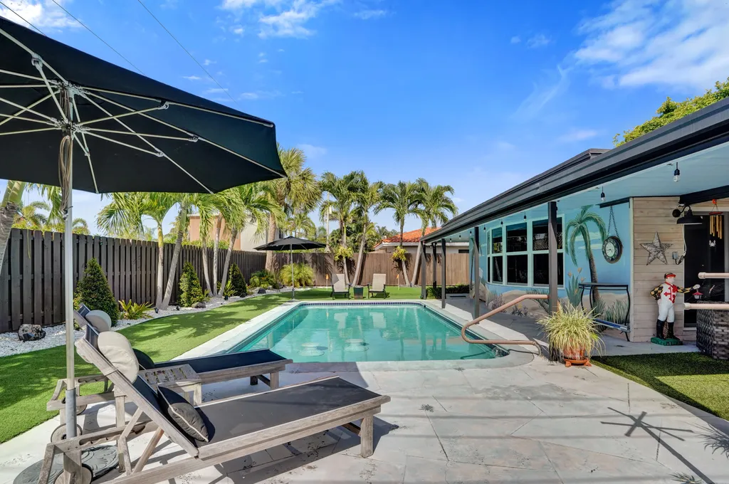 2117 NE 62nd Court Fort Lauderdale FL 33308